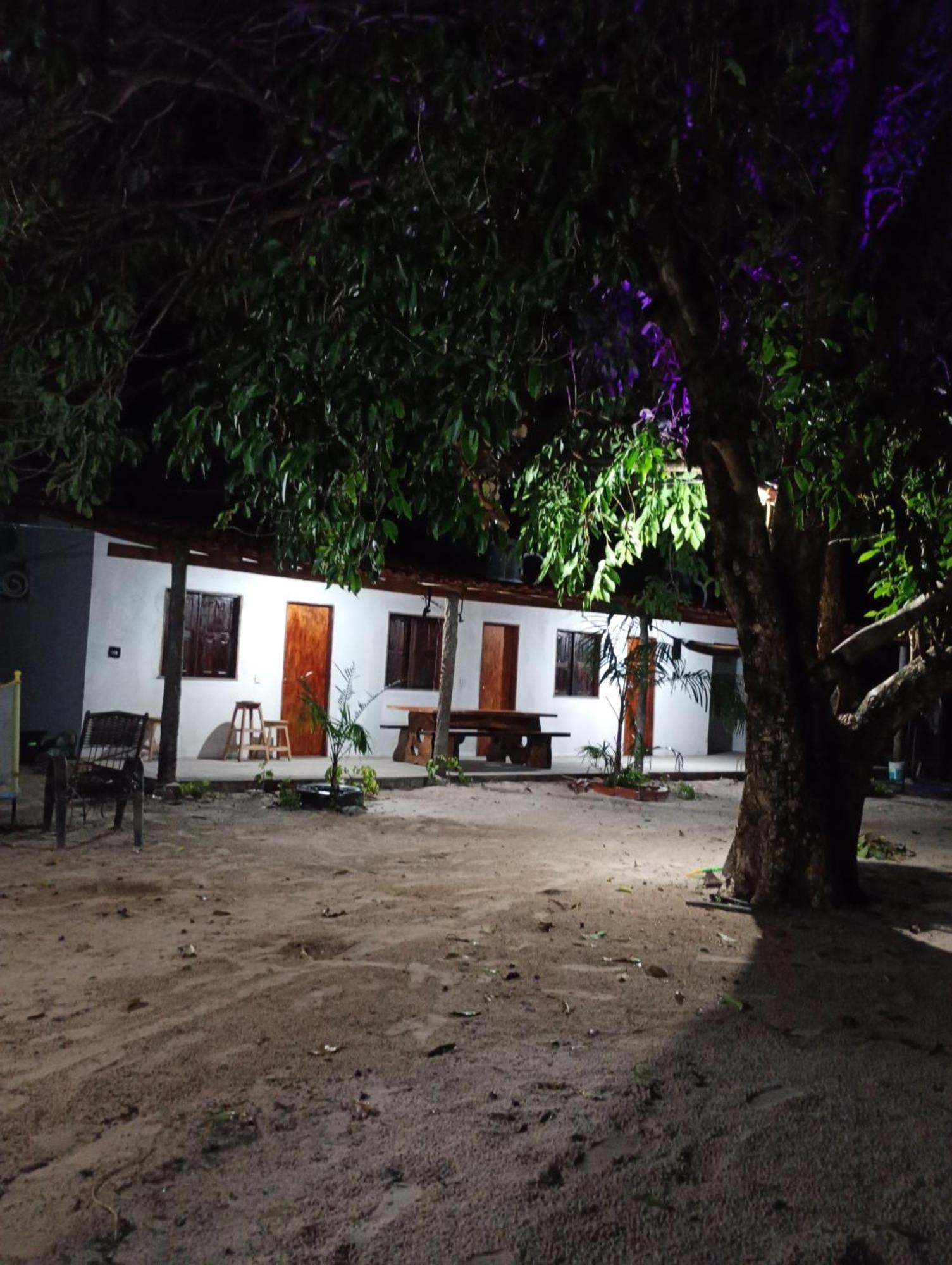 Hostel E Camping Na Rua Das Flores Santo Amaro do Maranhao Exterior photo